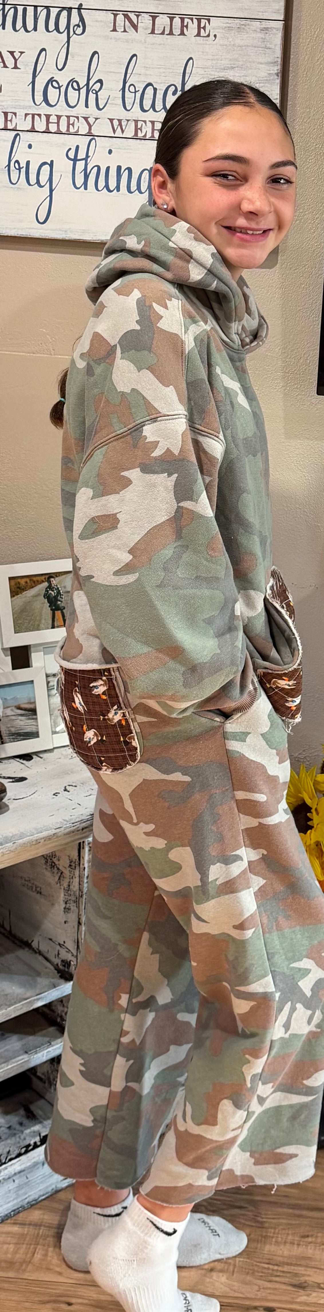 Camo sweats with quilted ducks!