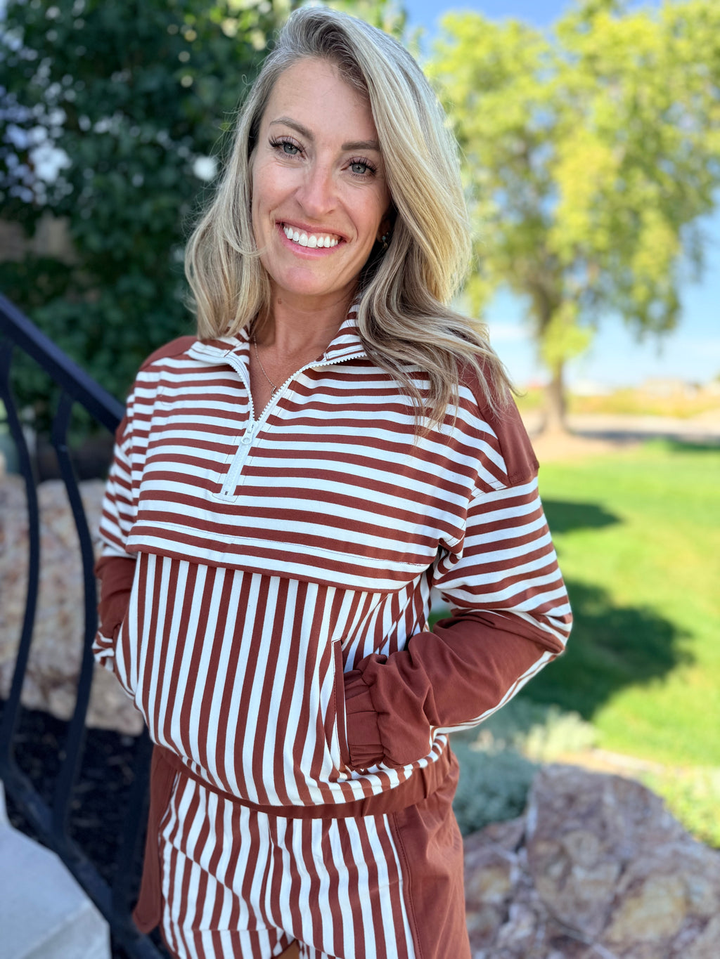 Striped Two Piece Long Sleeve Shift Top Short Set: Brown Stripe
