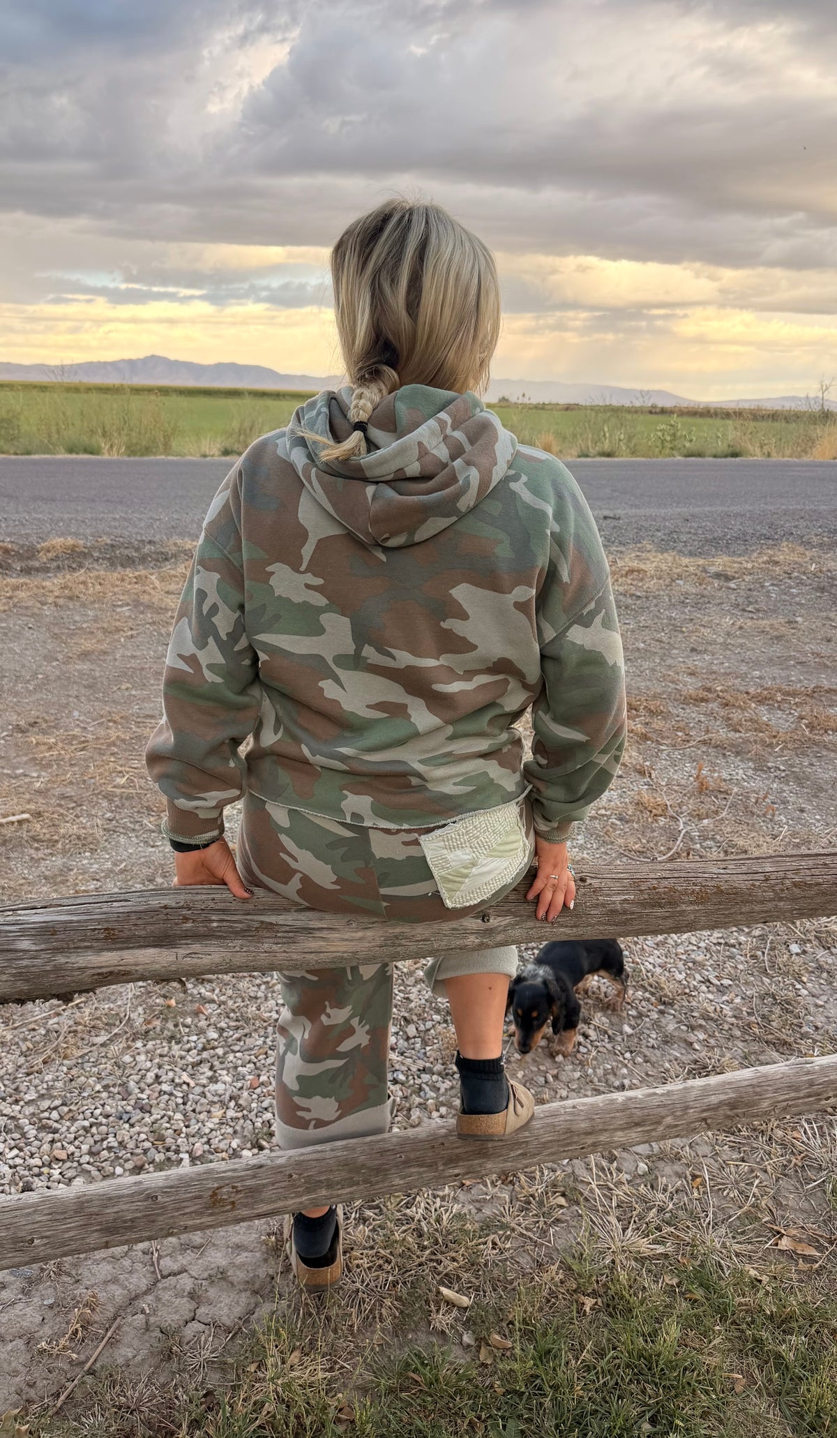 Camo sweats with quilted pockets