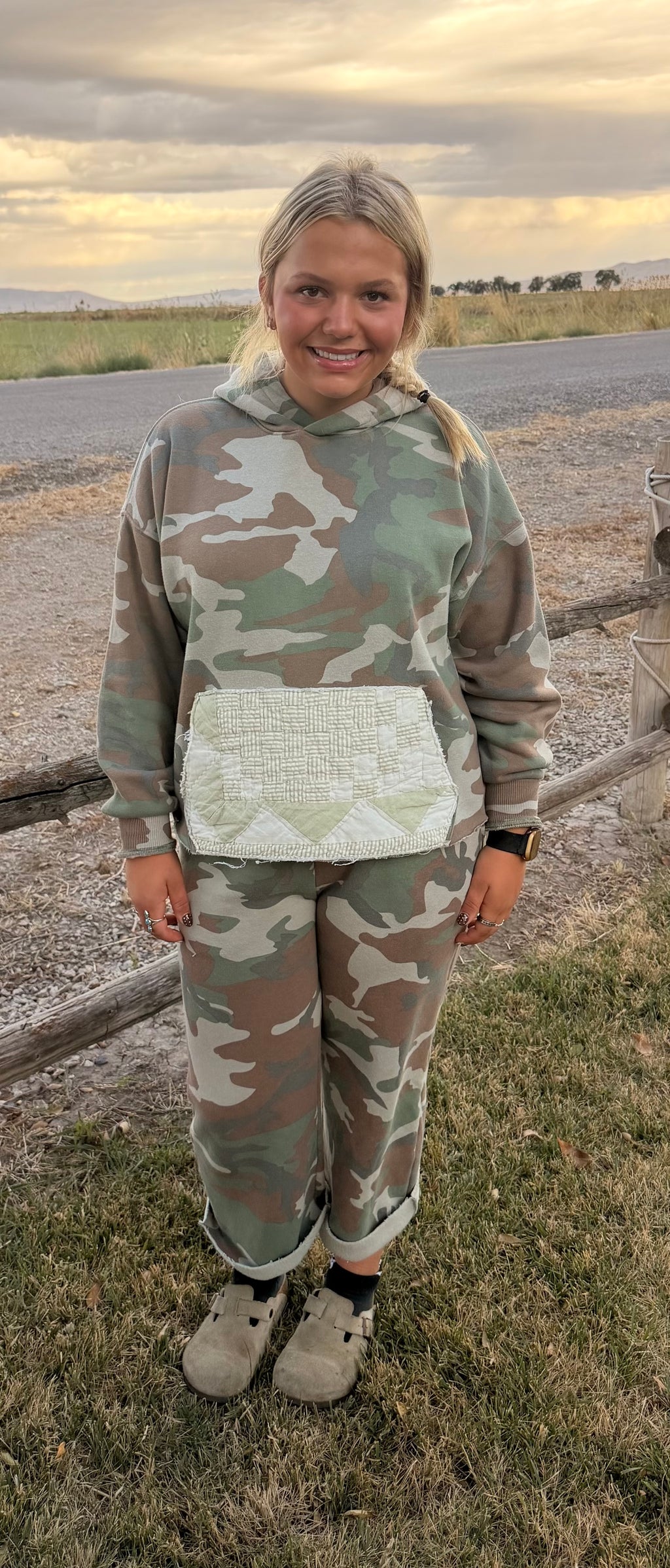 Camo sweats with quilted pockets