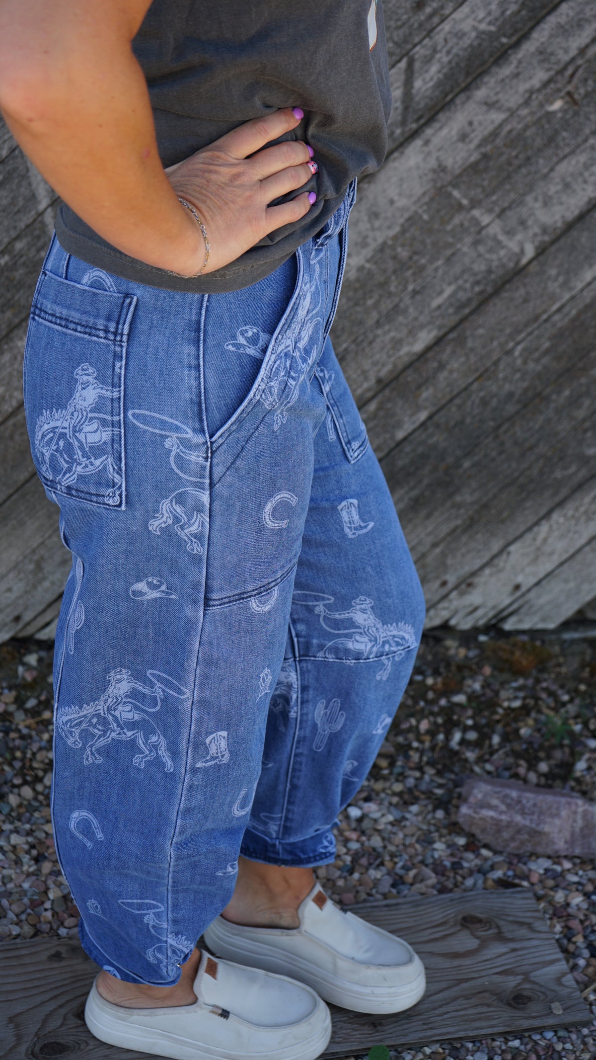 Western Print Barrel Leg Denim Jeans
