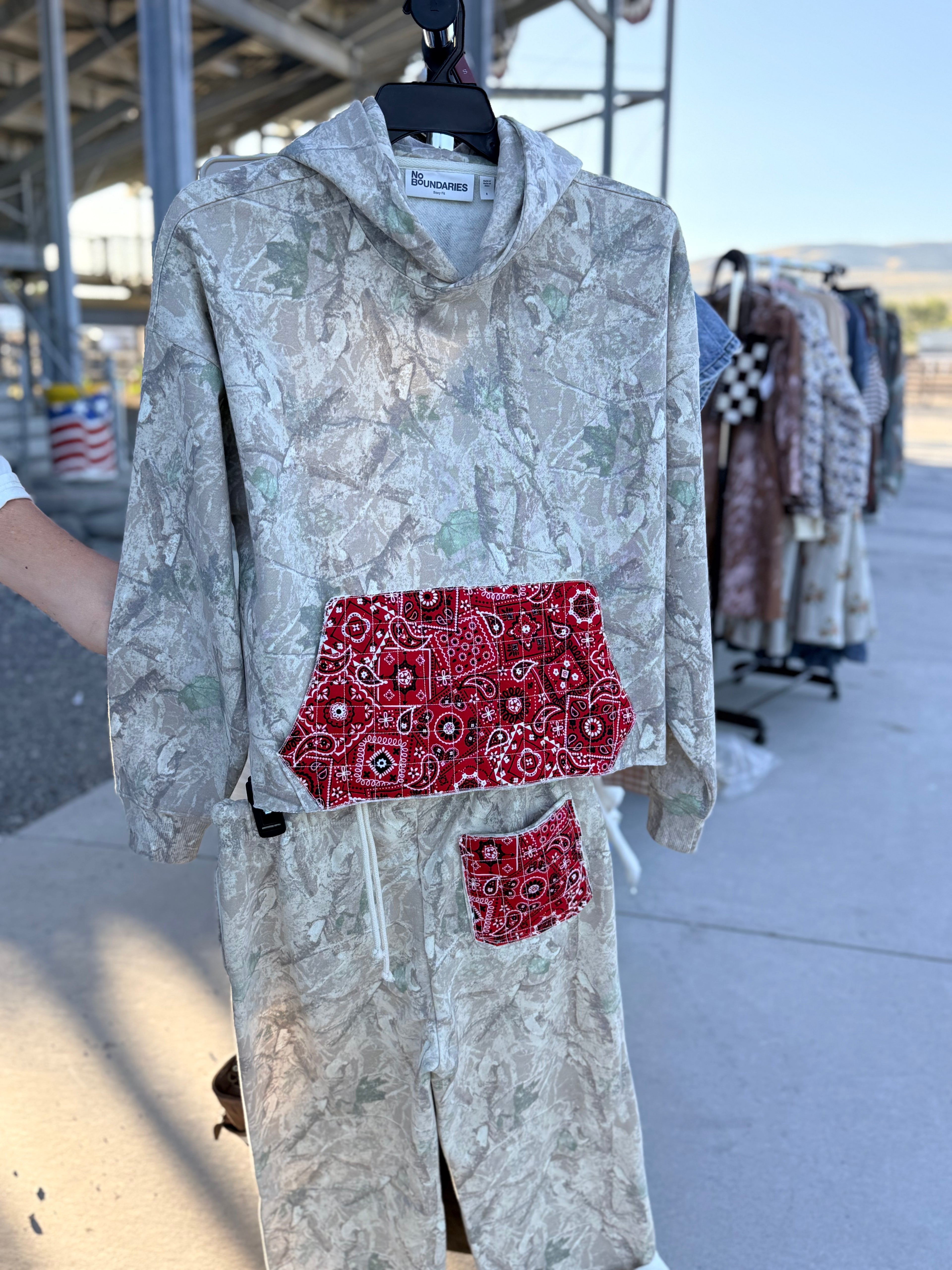 Camo sweats with quilted red bandana