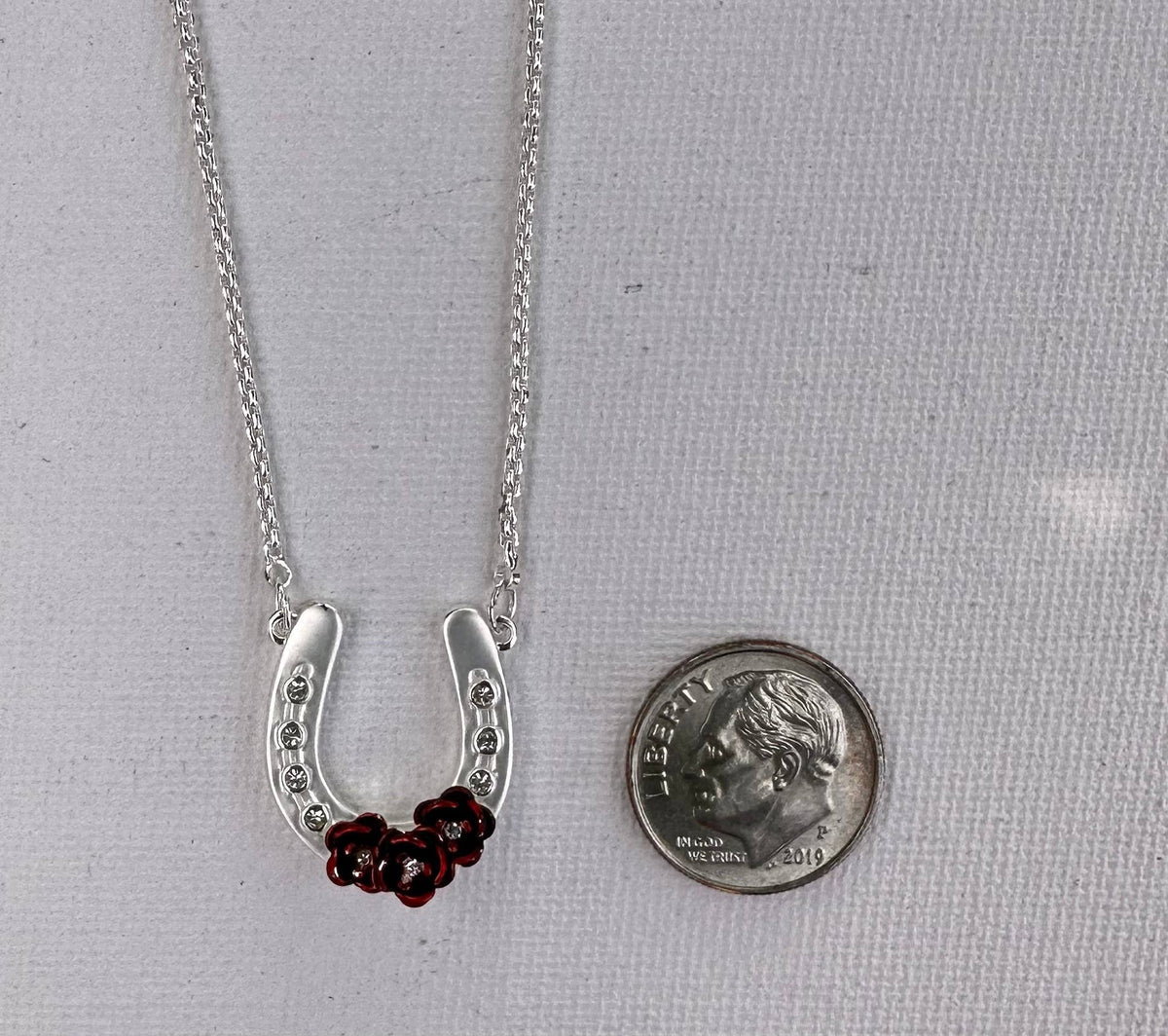 Horseshoe with Roses/horse lovers Necklace Jewelry
